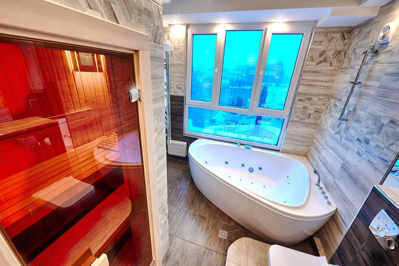 Sauna, Big Jacuzzi , Khreshchatyk apartments Kijów Zewnętrze zdjęcie